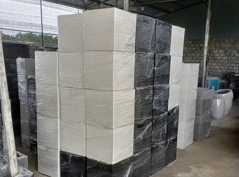 Chậu xi măng trồng cây vuông 60cm Chậu xi măng trồng cây vuông 60cm