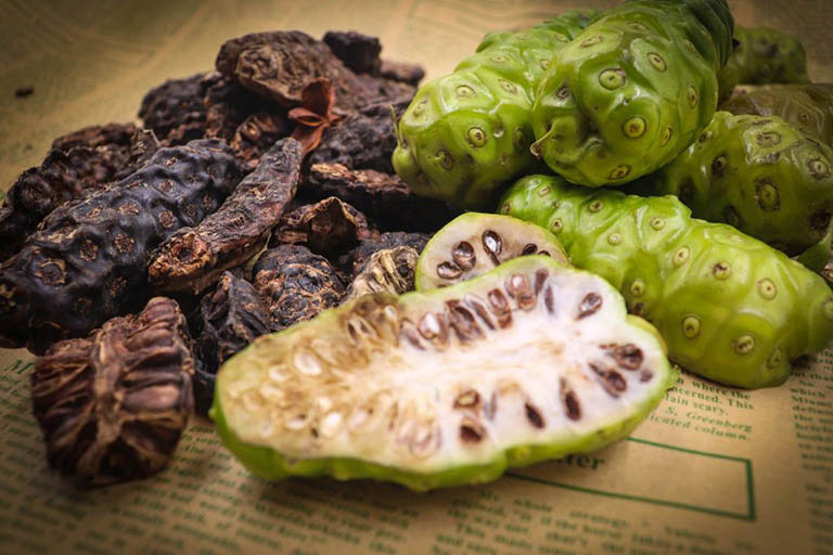 trái nhàu có tốt không trái nhàu có tốt không